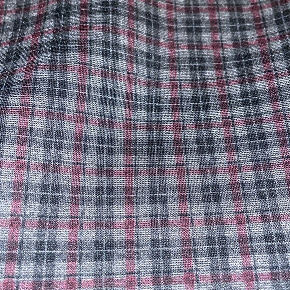 KUT from the Kloth Grey and burgundy Plaid skinny pants. Size 8 - Picture 10 of 10